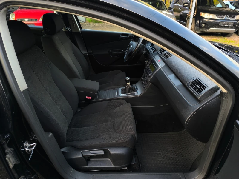 VW Passat 1.9TDI-105кс-КЛИМАТРОНИК-, снимка 15 - Автомобили и джипове - 53112522