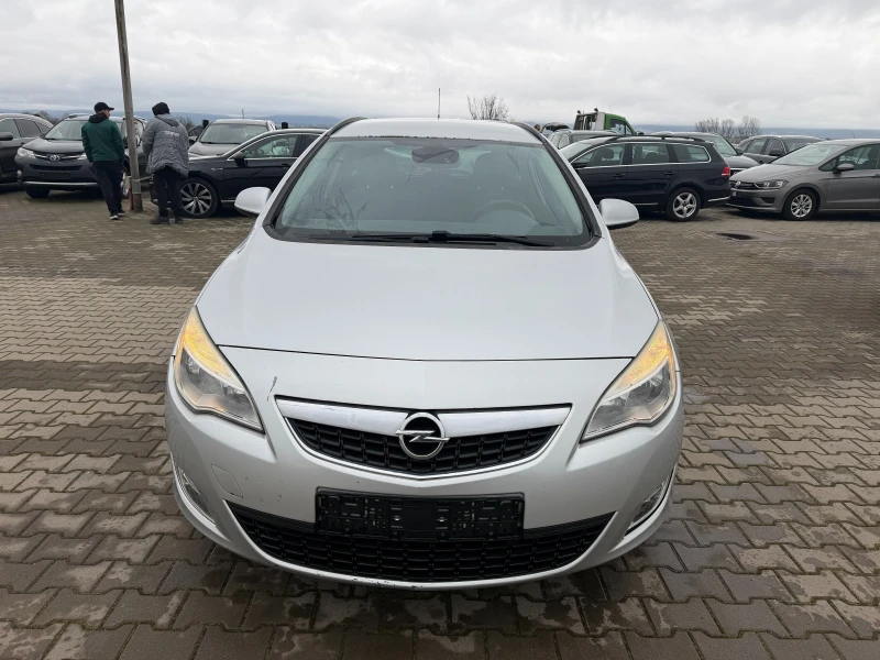 Opel Astra 1.7CDTI EURO 5, снимка 3 - Автомобили и джипове - 53510912