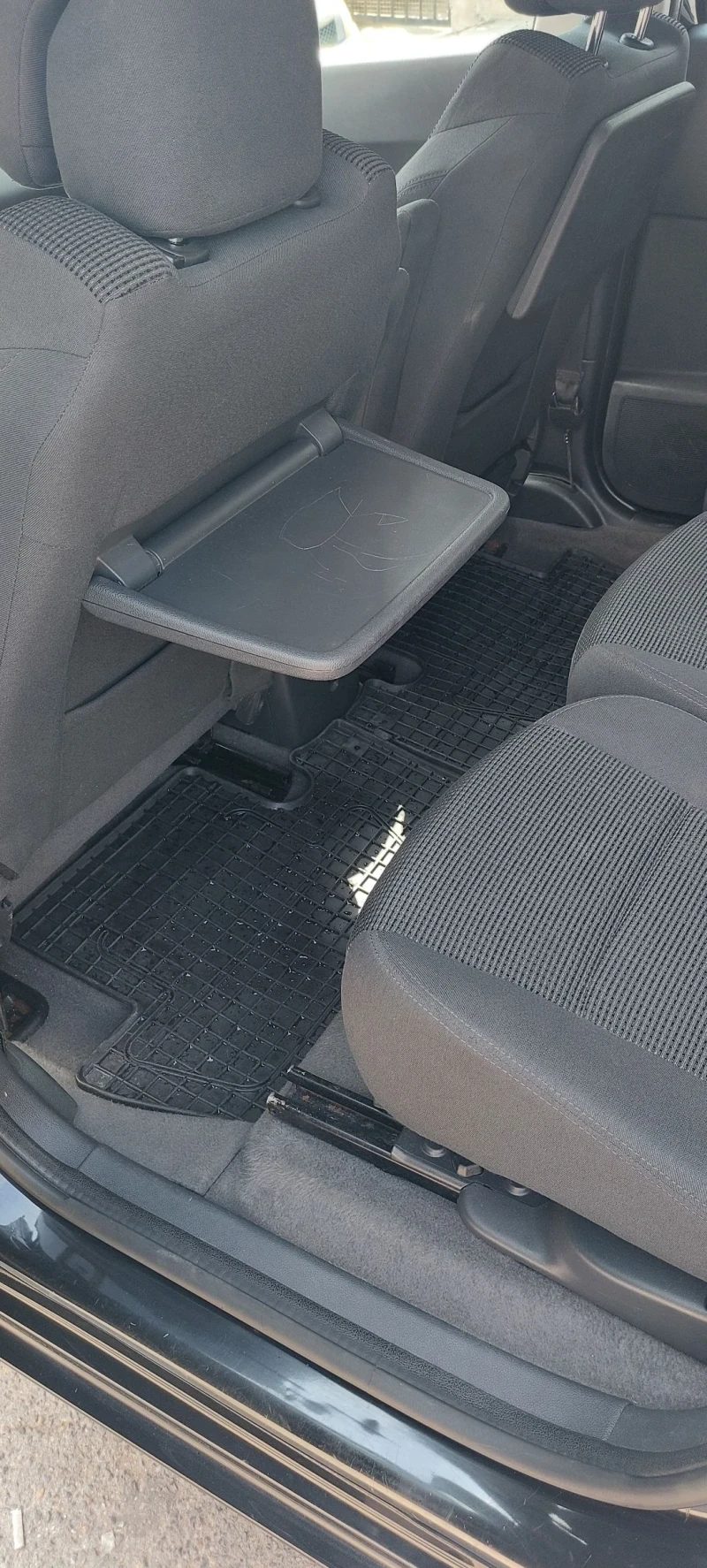 Peugeot 5008 1.6 hdi 114к.с, снимка 6 - Автомобили и джипове - 53598340