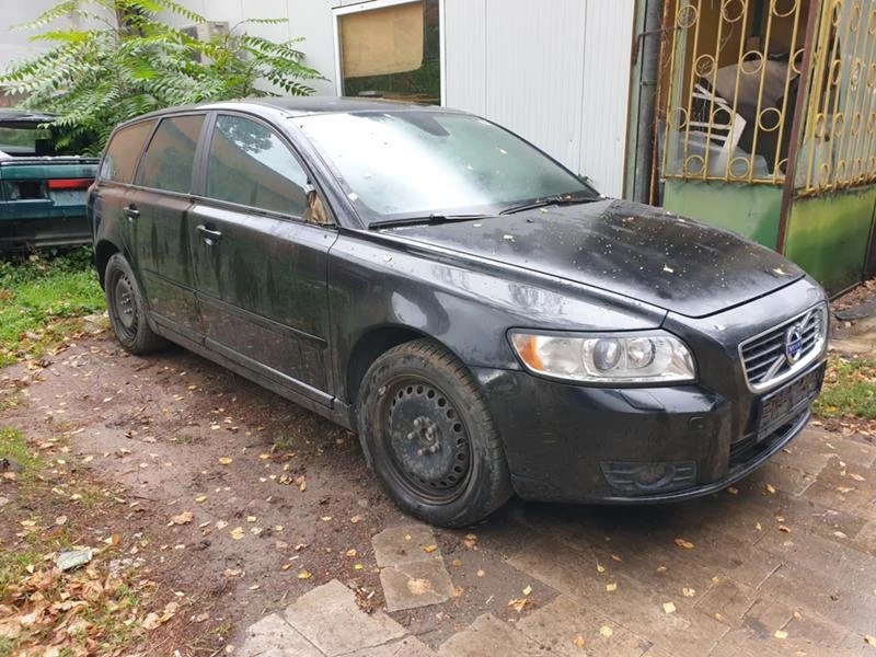 Volvo V50 2.5 turbo Бензин 230кс на части facelift - изображение 2