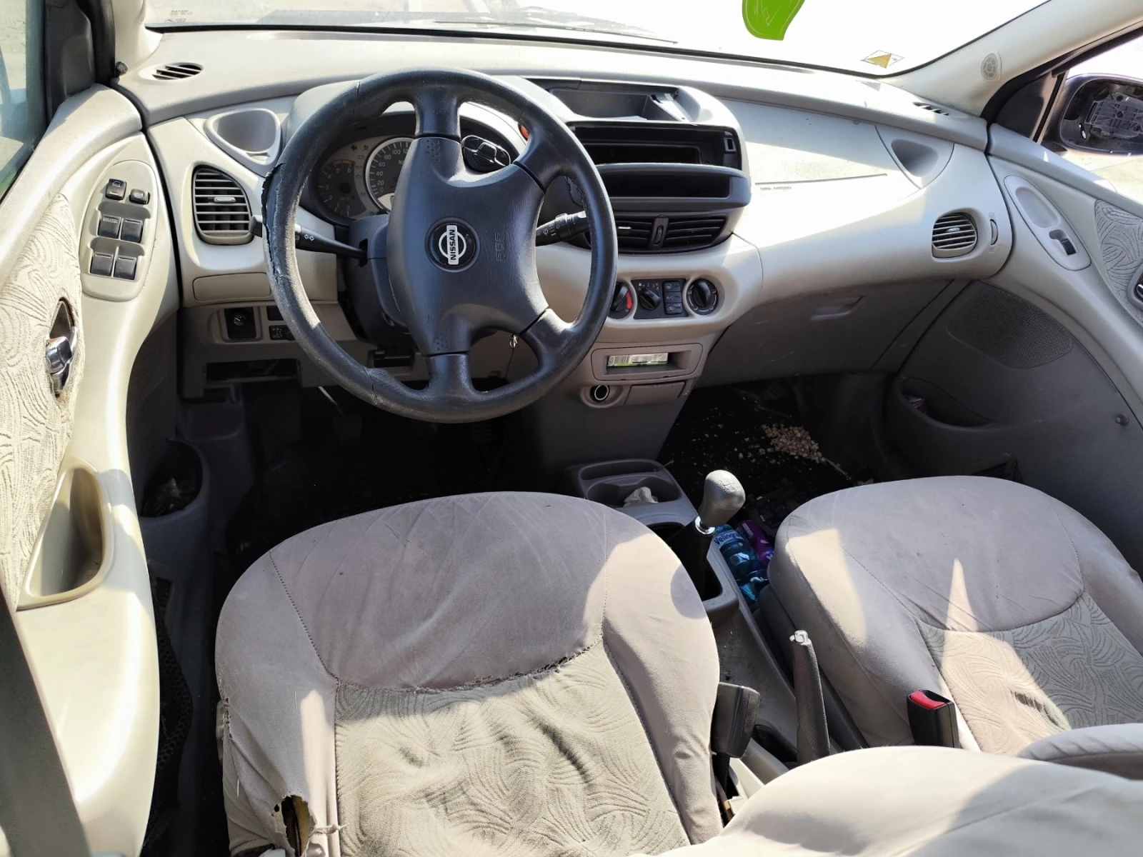 Nissan Almera tino 2.2 - изображение 5