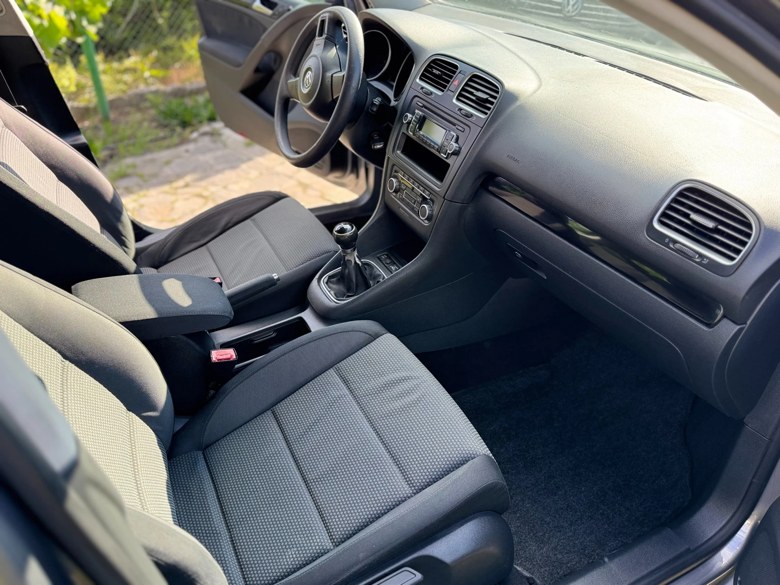 VW Golf 1.6i LPG  - изображение 9