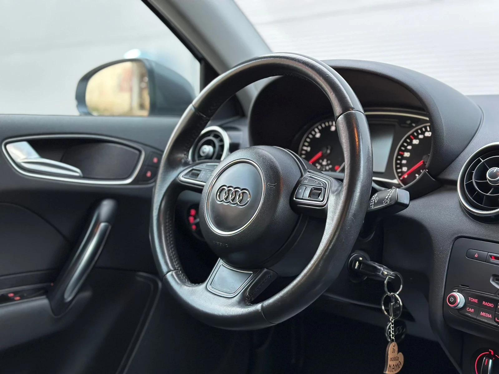 Audi A1 1.6TDi S-tronic 7G  NAVI LED | Mobile.bg   14