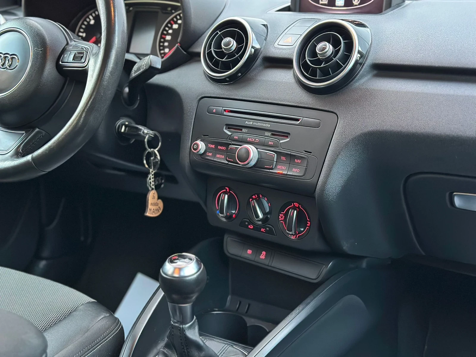 Audi A1 1.6TDi S-tronic 7G  NAVI LED | Mobile.bg   11