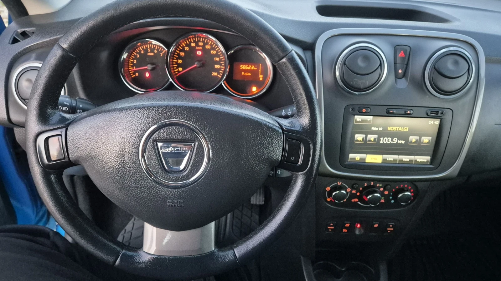 Dacia Sandero 1.5DCI STEPWAY НАВИ АВТОПИЛОТ ТЕГЛИЧ ЛИЗИНГ ВИДЕО  - изображение 8