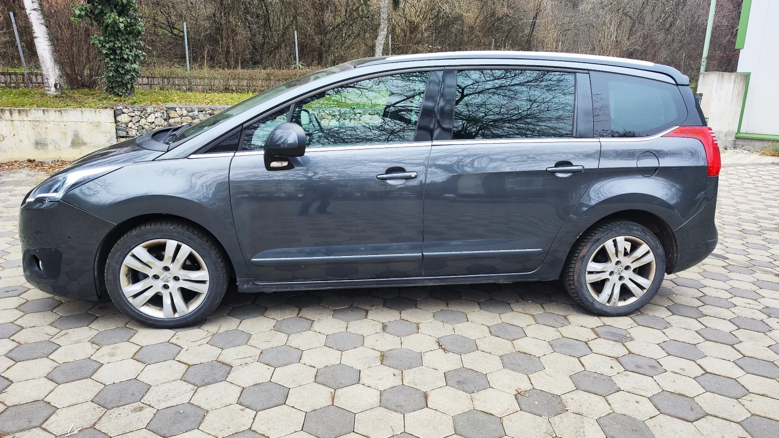 Peugeot 5008 1.6HDI - изображение 9