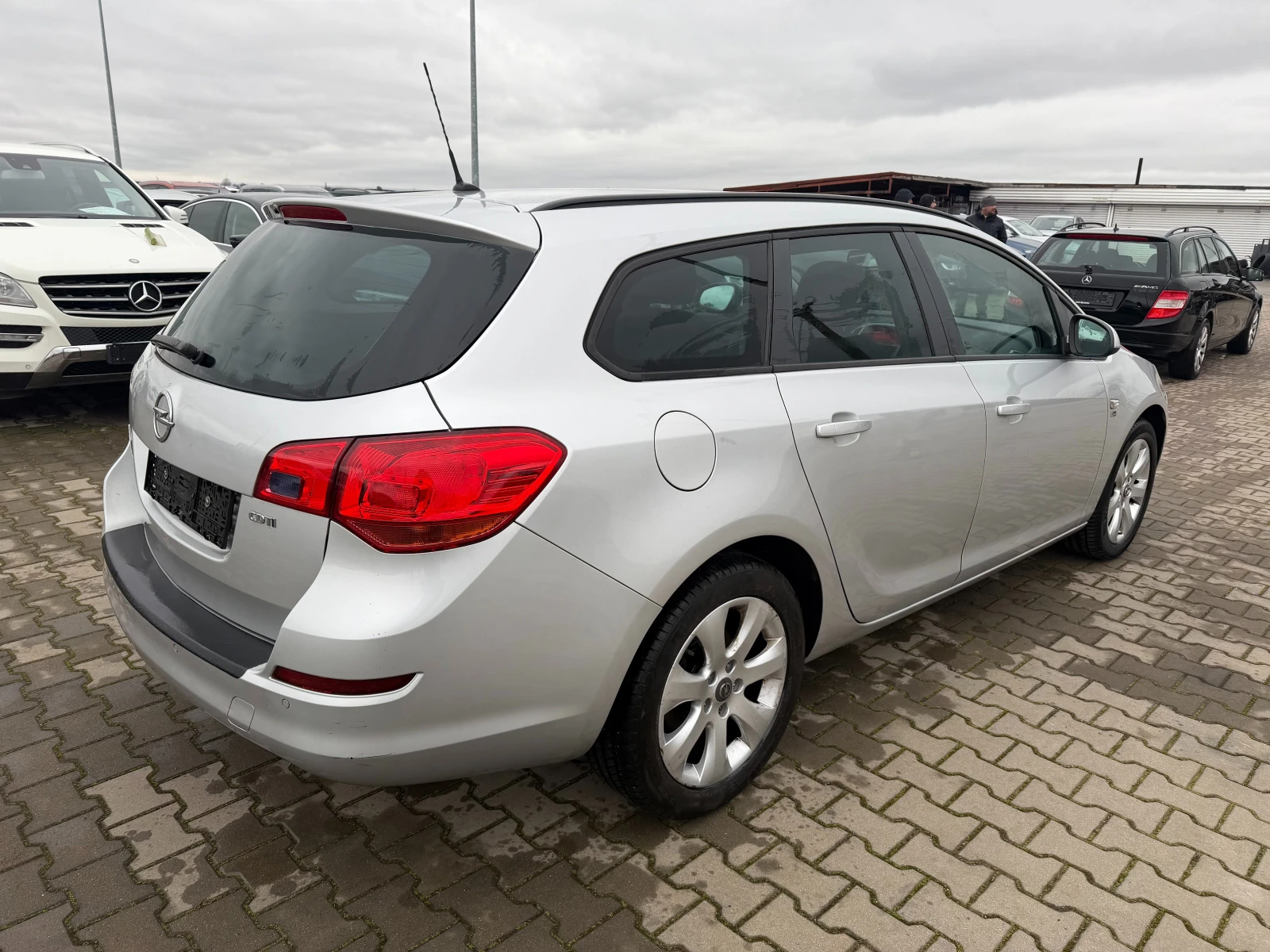 Opel Astra 1.7CDTI EURO 5 - изображение 6
