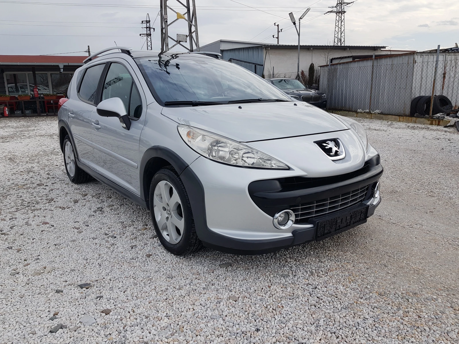 Peugeot 207 SW 1.6 HDI - 109 к.с. EURO 4  - изображение 3