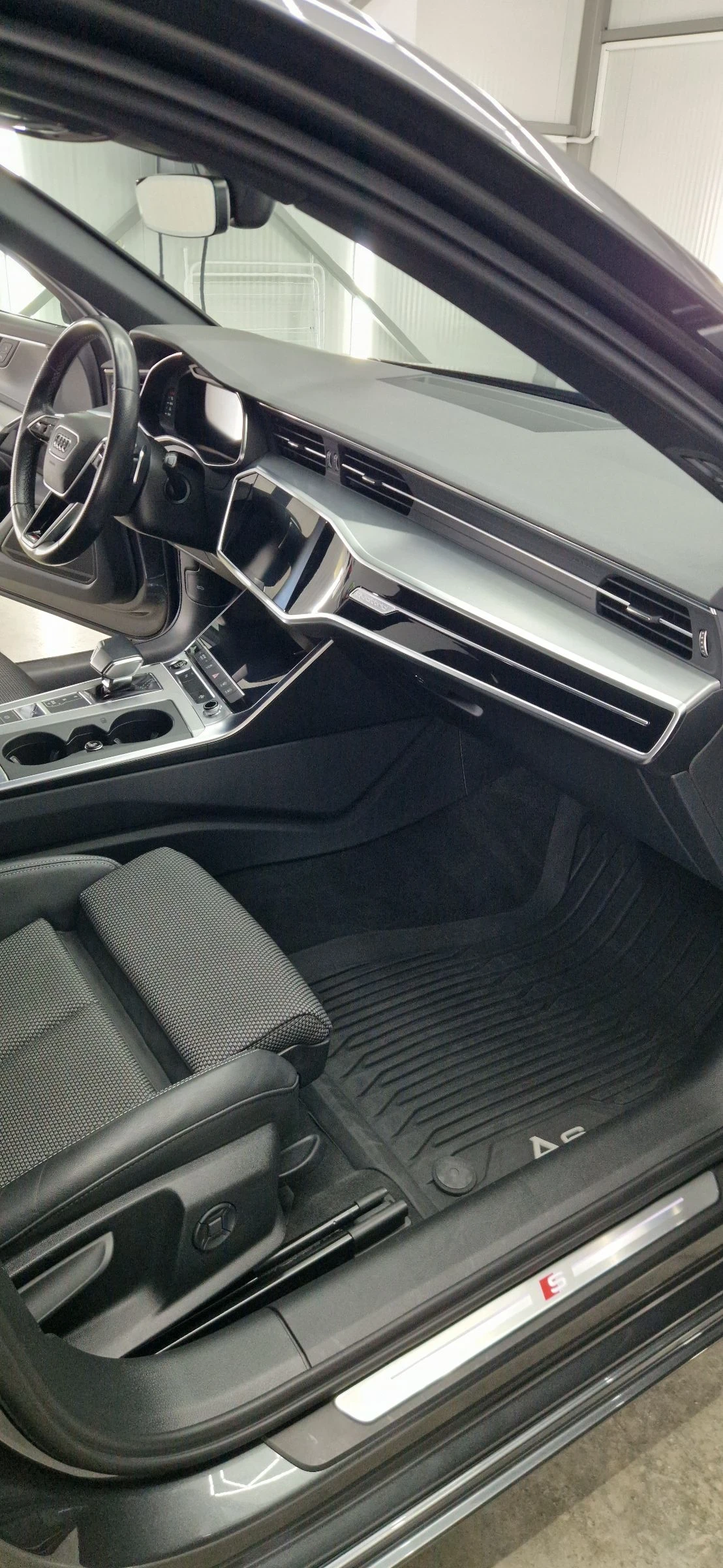 Audi A6 AVANT 45TDI quattro - изображение 6