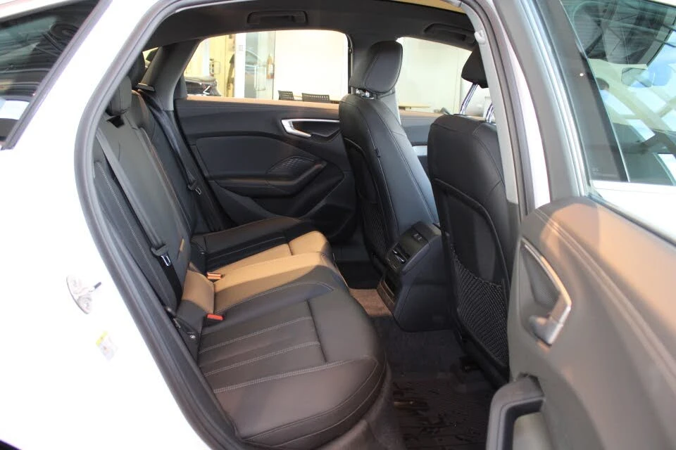 Audi A5 quattro 45 TFSI* ОТ AUDI* 3600 КМ* , снимка 11 - Автомобили и джипове - 53768281