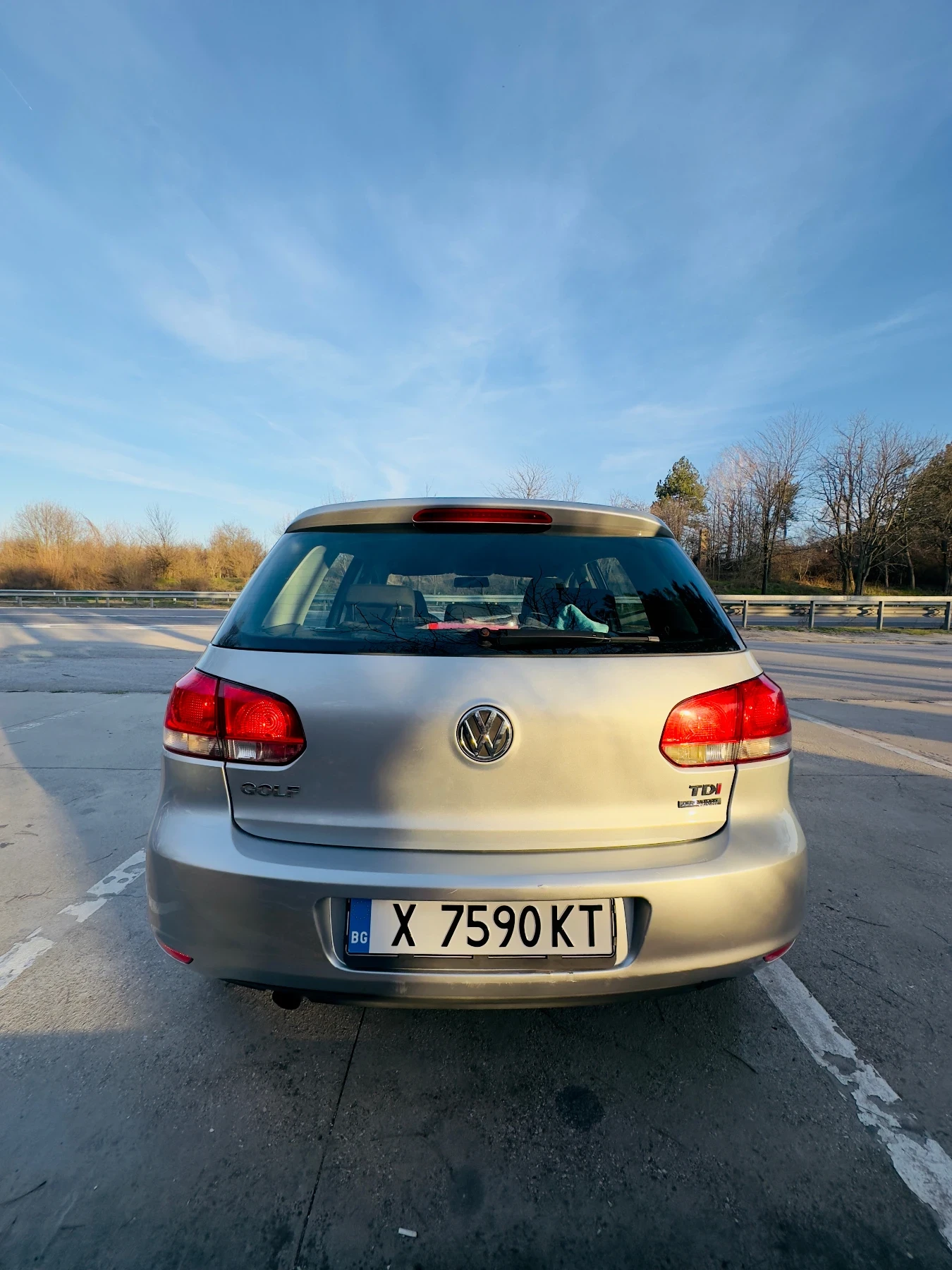VW Golf 1.6 TDI / BlueMotion / 105hp /РЕГИСТРИРАН, снимка 7 - Автомобили и джипове - 53772357