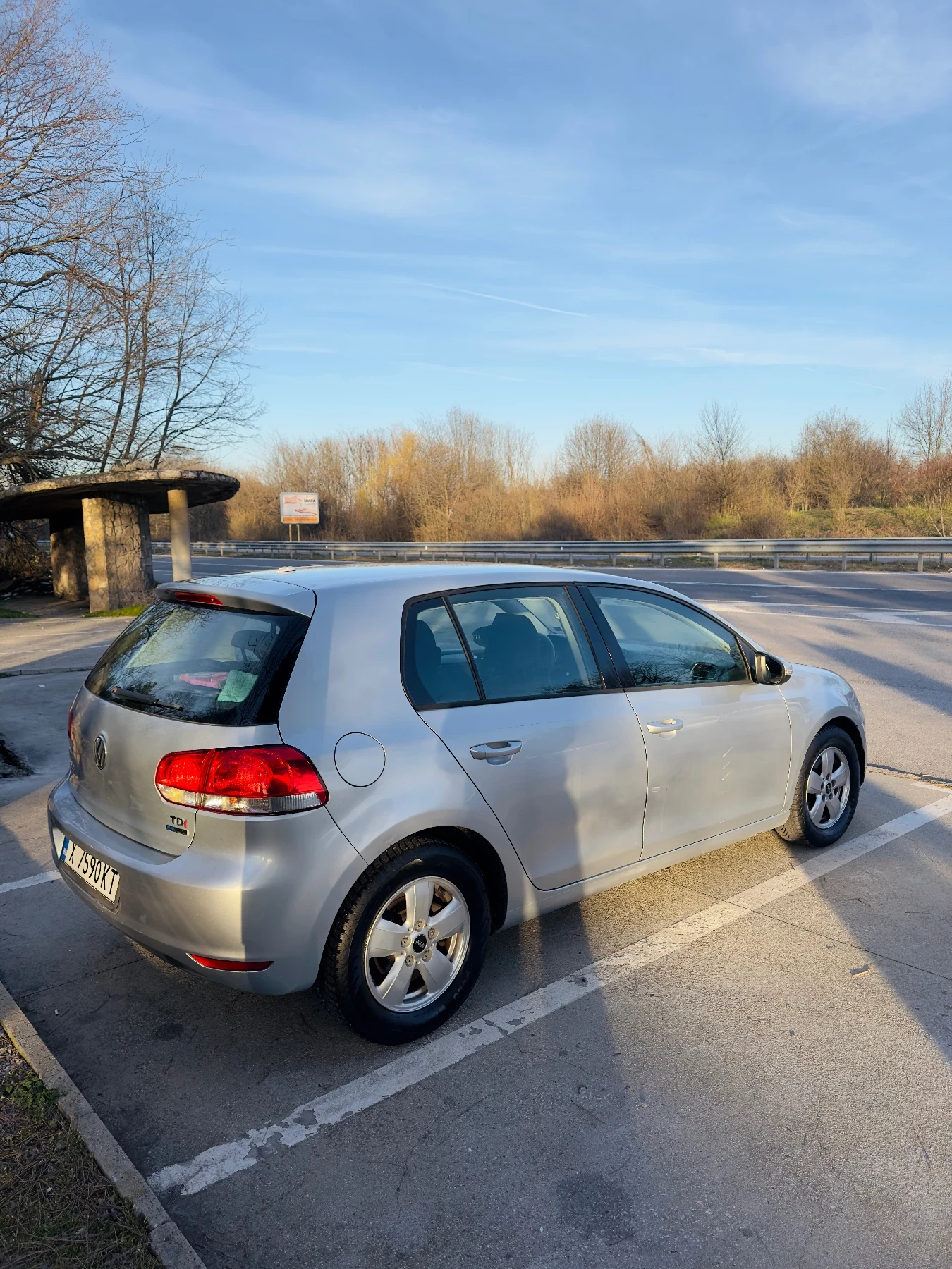 VW Golf 1.6 TDI / BlueMotion / 105hp /РЕГИСТРИРАН, снимка 3 - Автомобили и джипове - 53772357