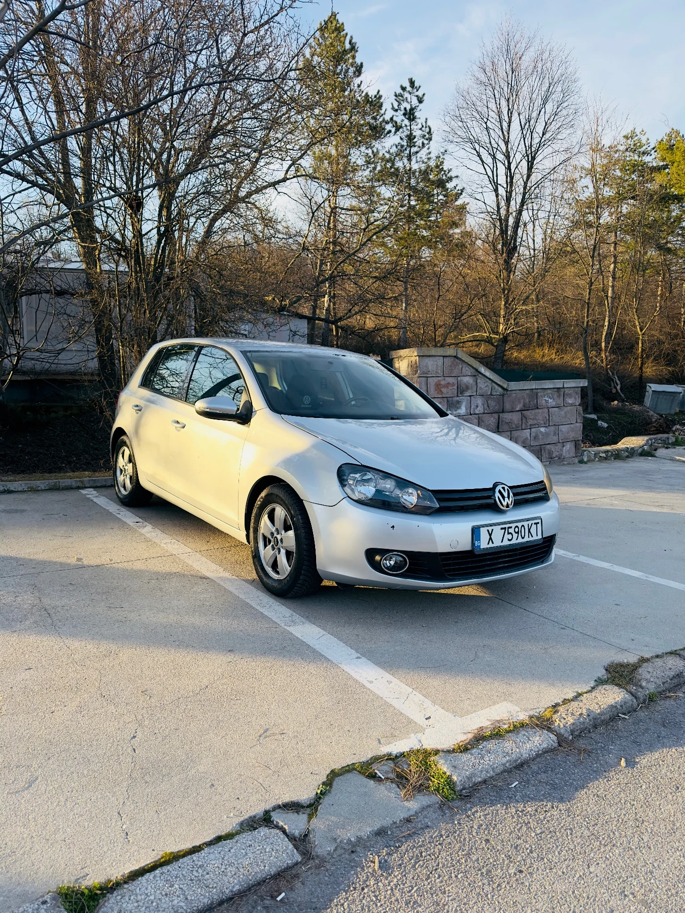 VW Golf 1.6 TDI / BlueMotion / 105hp /РЕГИСТРИРАН, снимка 5 - Автомобили и джипове - 53772357