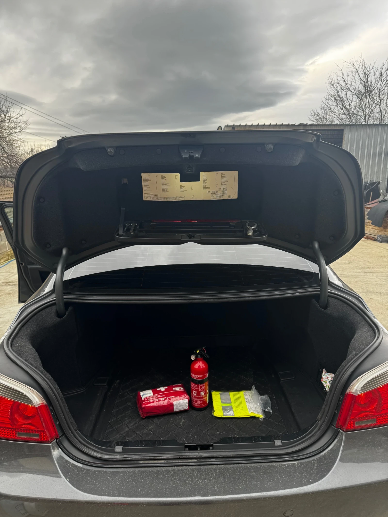 BMW 525, снимка 5 - Автомобили и джипове - 53806817