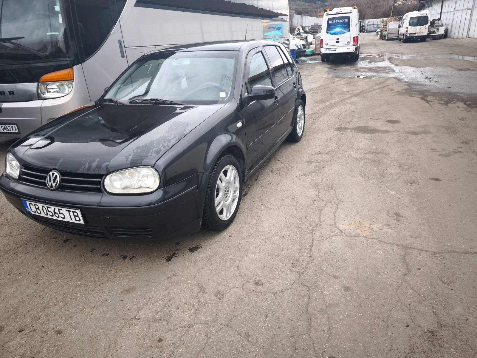 VW Golf, снимка 3 - Автомобили и джипове - 53903099