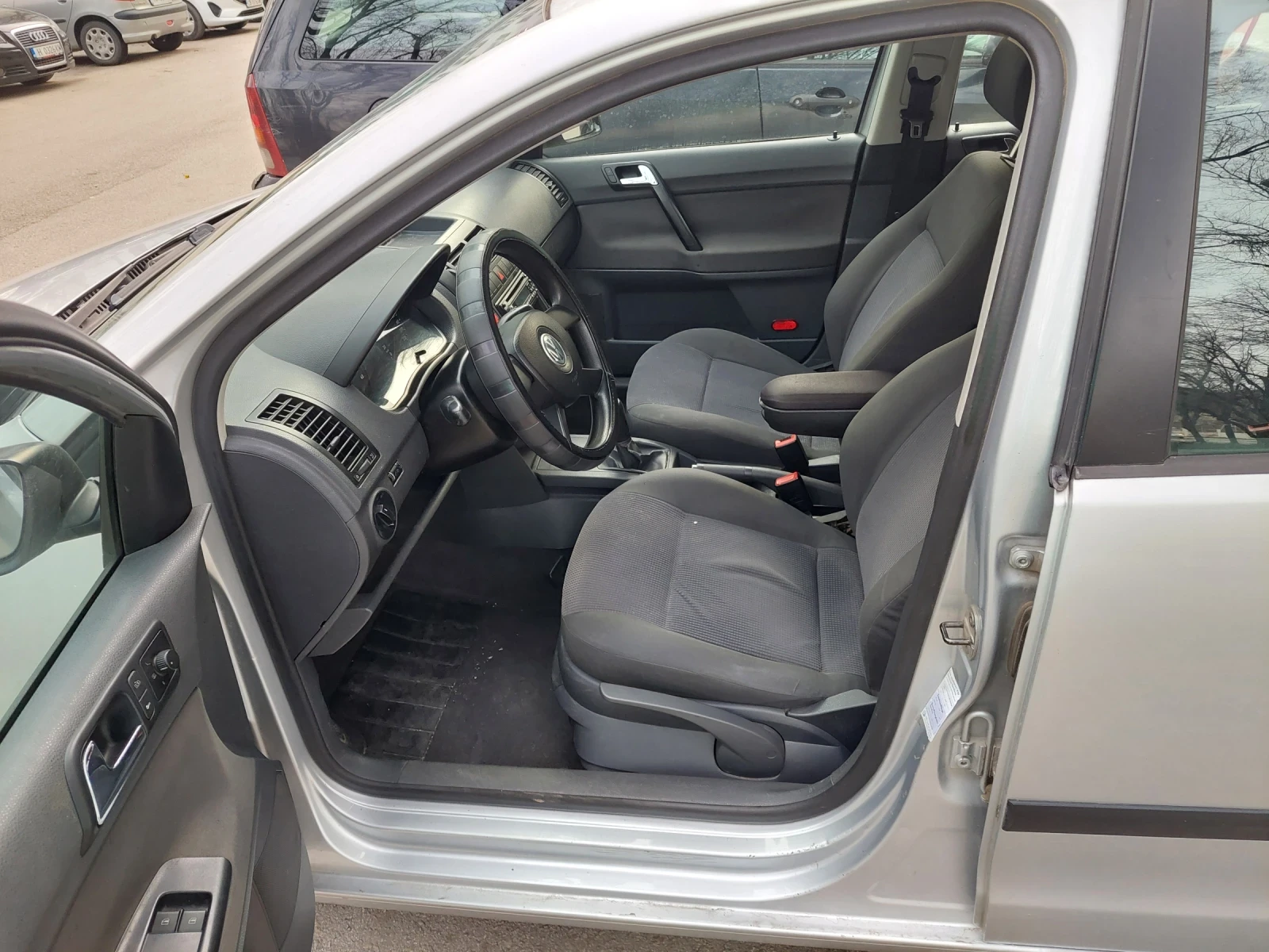 VW Polo 1200, снимка 6 - Автомобили и джипове - 54058155