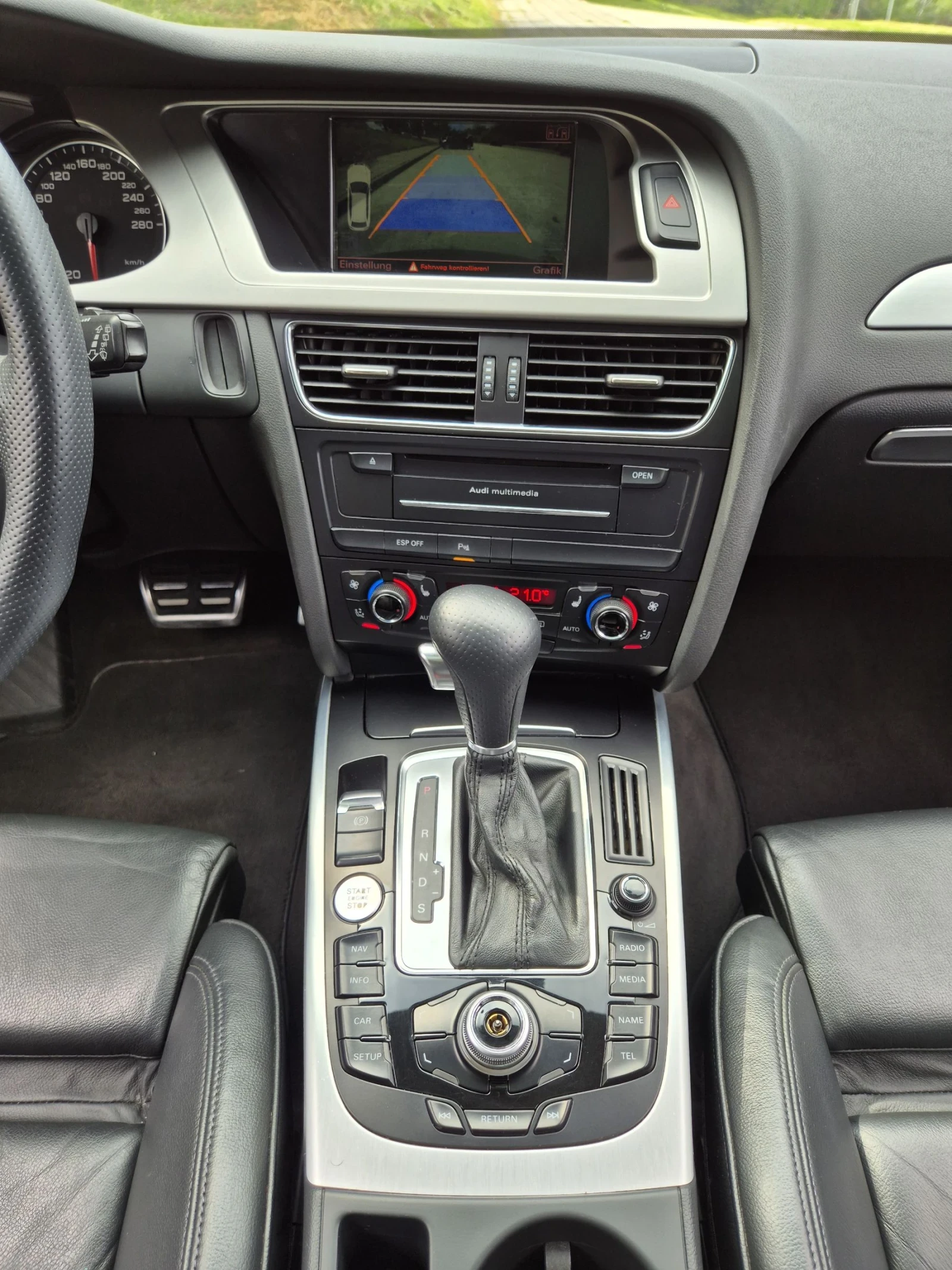 Audi A4 3.0TDI 3xS Line Quattro Панорама Камера , снимка 16 - Автомобили и джипове - 54389755