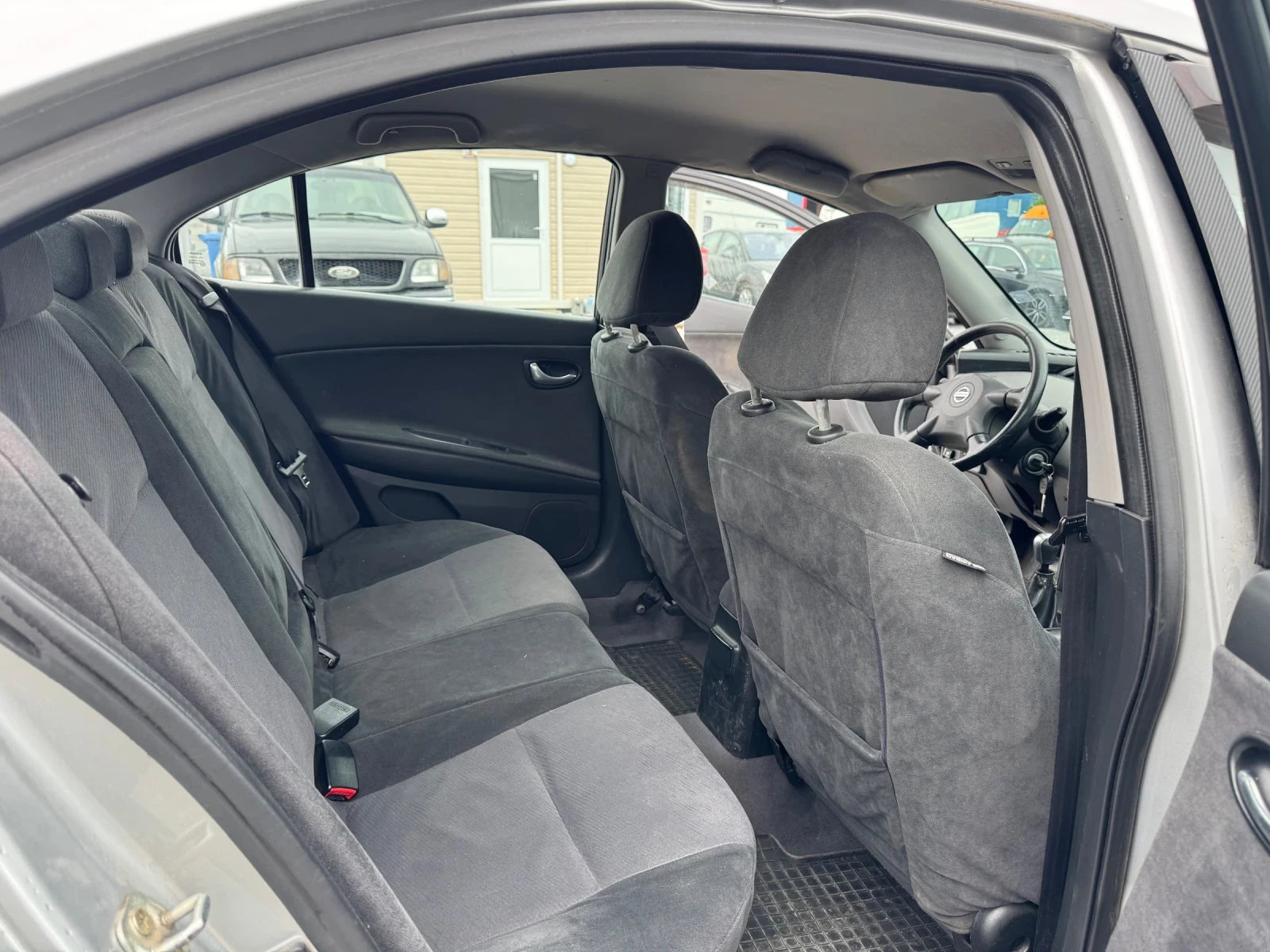 Nissan Primera 2.0 KLIMATIK, снимка 9 - Автомобили и джипове - 54629853