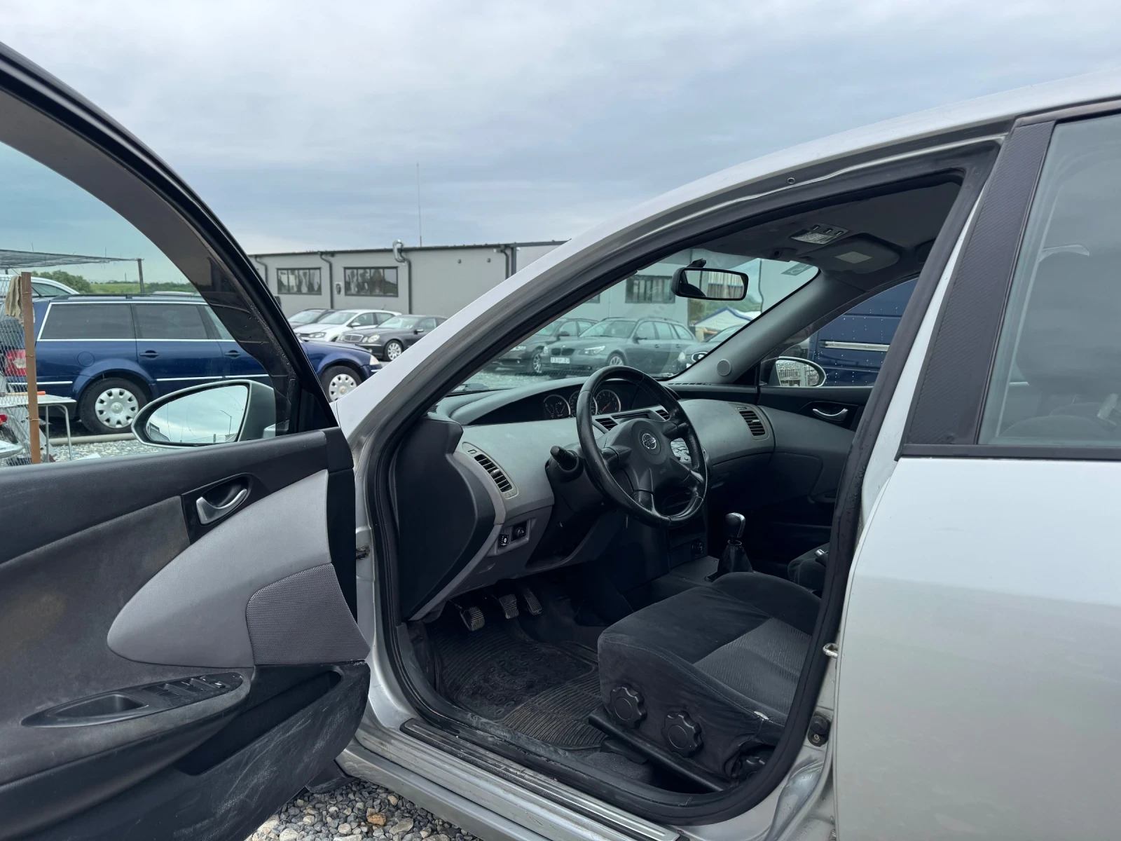 Nissan Primera 2.0 KLIMATIK, снимка 6 - Автомобили и джипове - 54629853