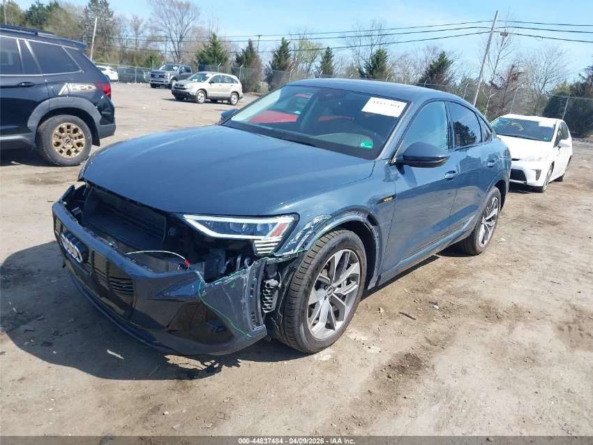 Audi E-Tron SPORTBACK PREMIUM QUATTRO, снимка 3 - Автомобили и джипове - 54778127