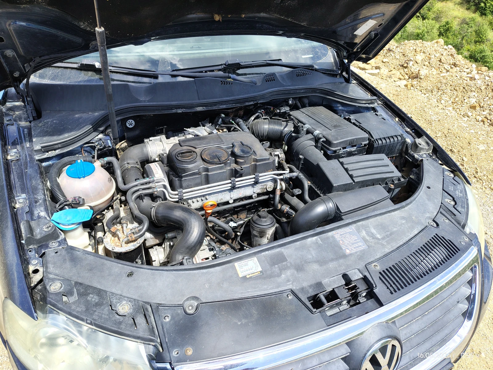 VW Passat 2.0 tdi, снимка 6 - Автомобили и джипове - 55215764