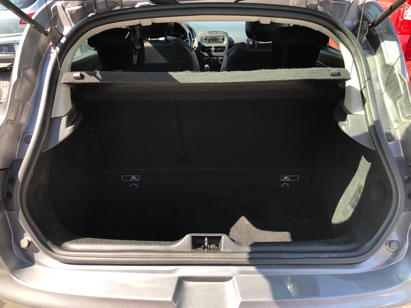 Renault Clio 1.2 БЕНЗИН/ГАЗ, снимка 9 - Автомобили и джипове - 55351517