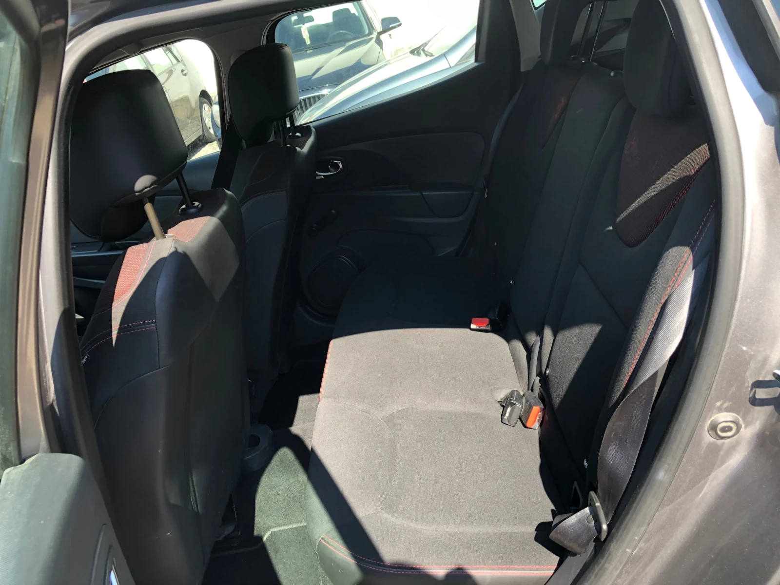 Renault Clio 1.2 БЕНЗИН/ГАЗ, снимка 7 - Автомобили и джипове - 55351517