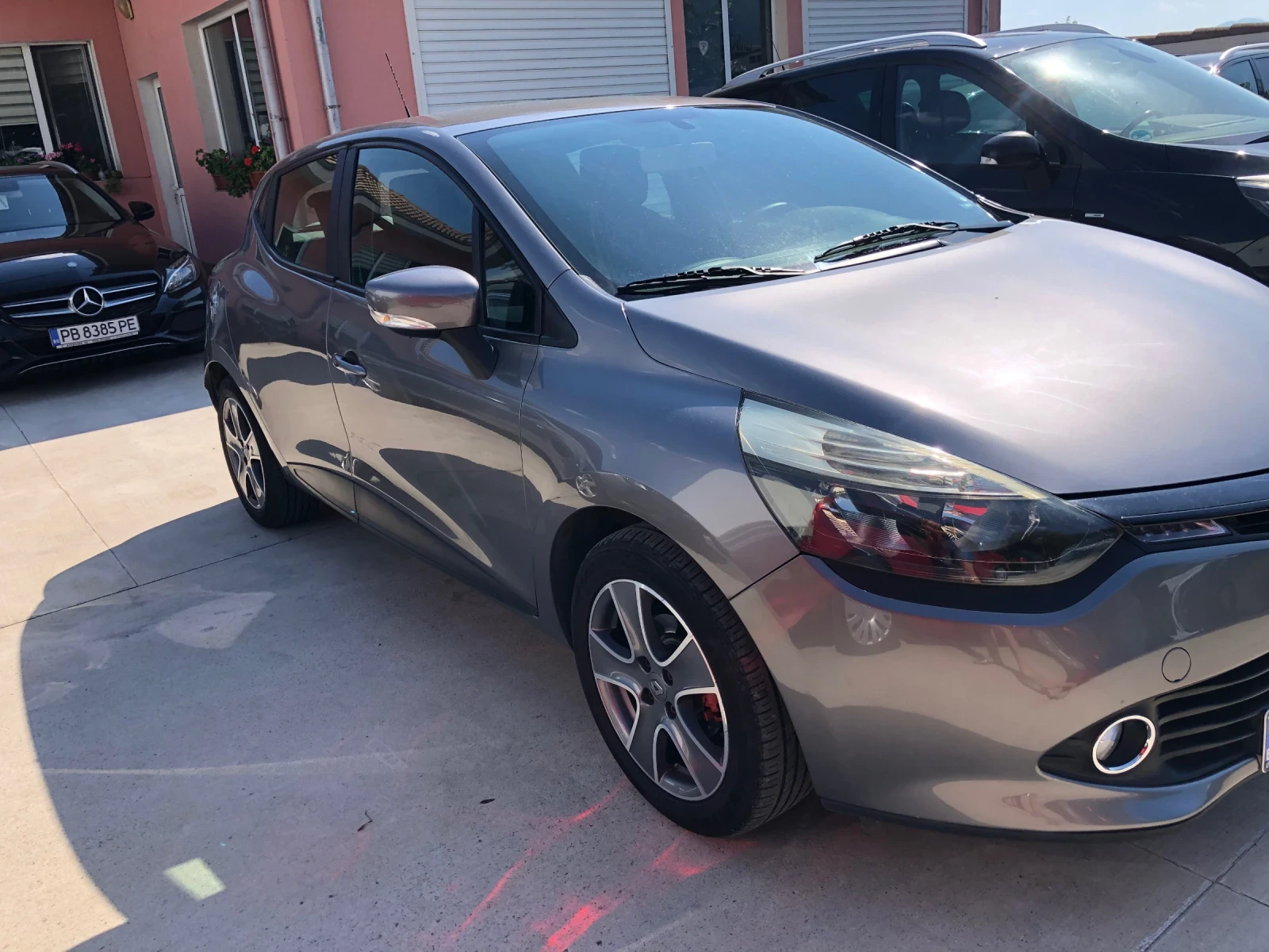 Renault Clio 1.2 БЕНЗИН/ГАЗ, снимка 3 - Автомобили и джипове - 55351517