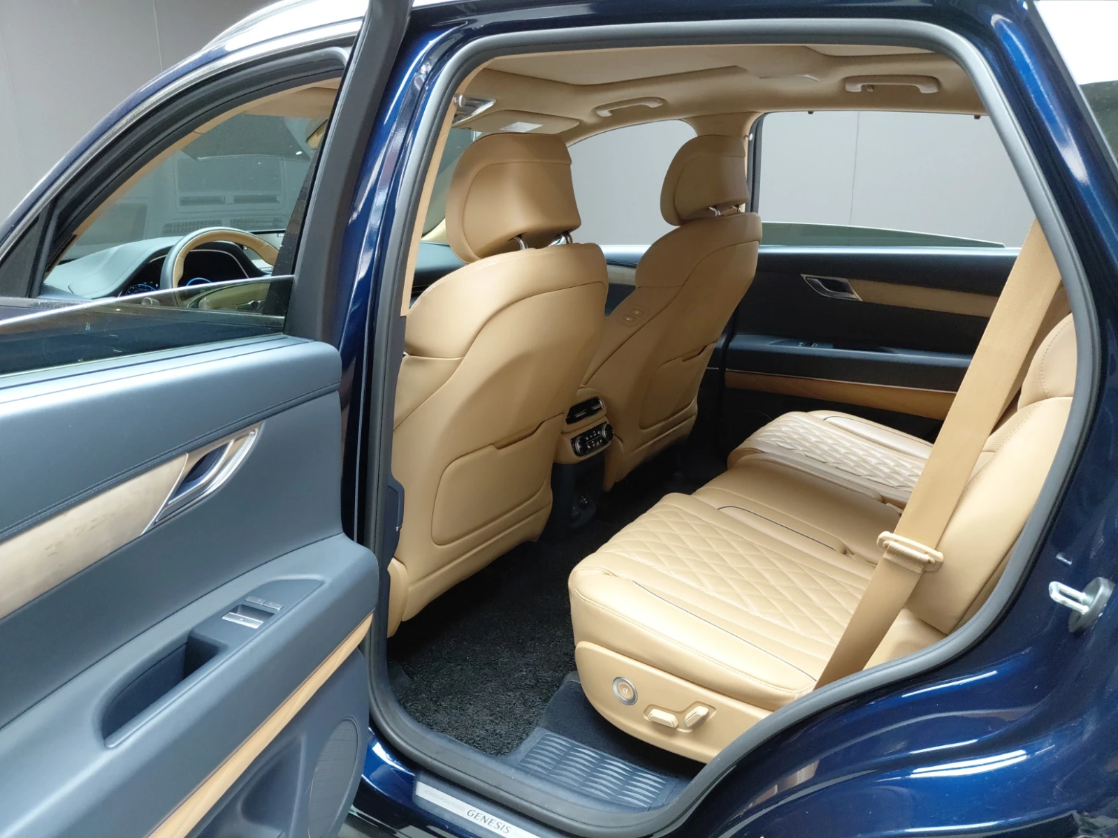 Genesis GV80 2.5* ЕЛ. БАГАЖНИК* HUD* ОБДУХВАНЕ* 360* КРАЙНА ЦЕН, снимка 12 - Автомобили и джипове - 55367082