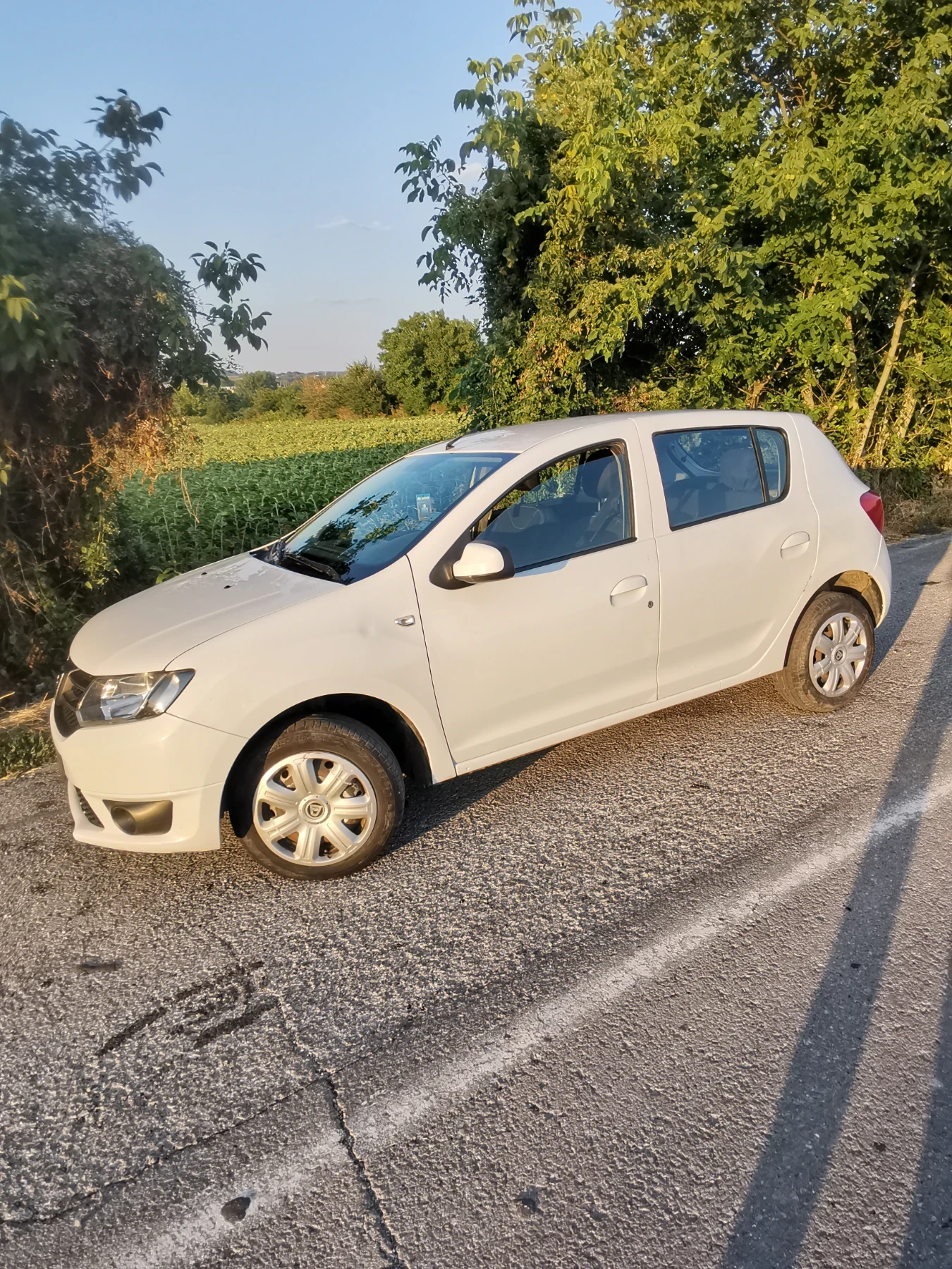 Dacia Sandero 1.5, снимка 5 - Автомобили и джипове - 55565079