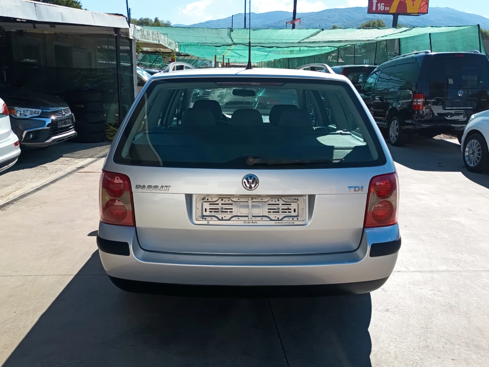 VW Passat 1.9tdi, снимка 4 - Автомобили и джипове - 55671509