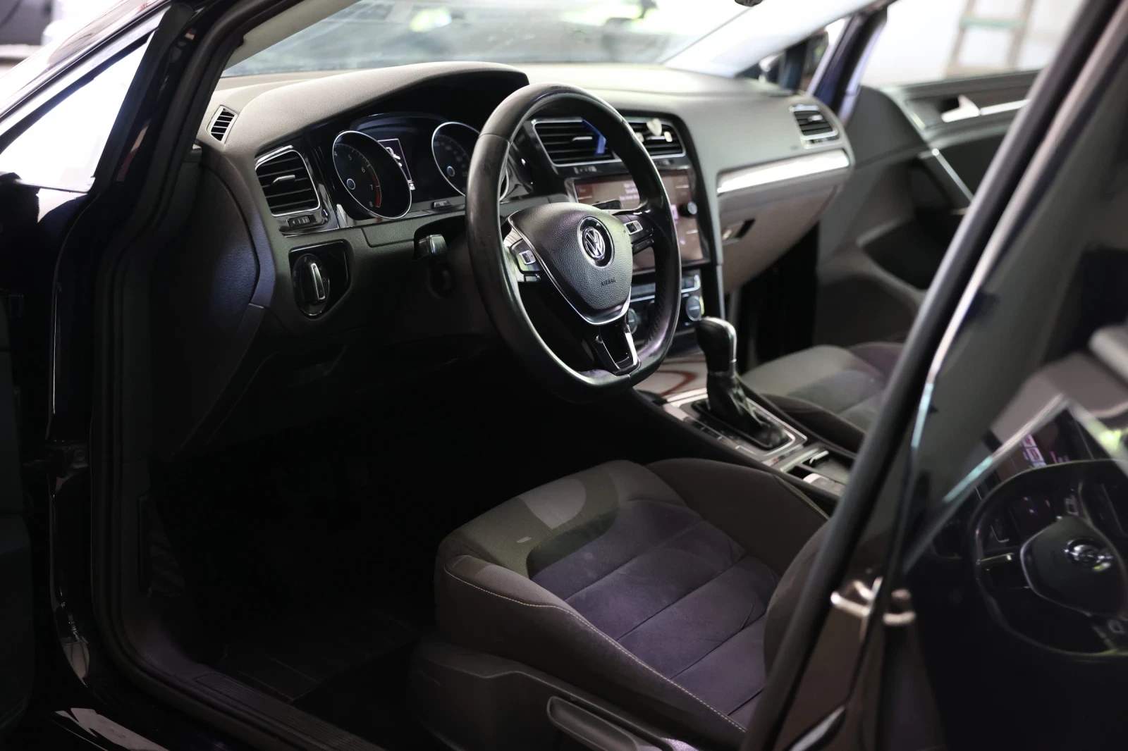 VW Golf Highline, снимка 15 - Автомобили и джипове - 55868823