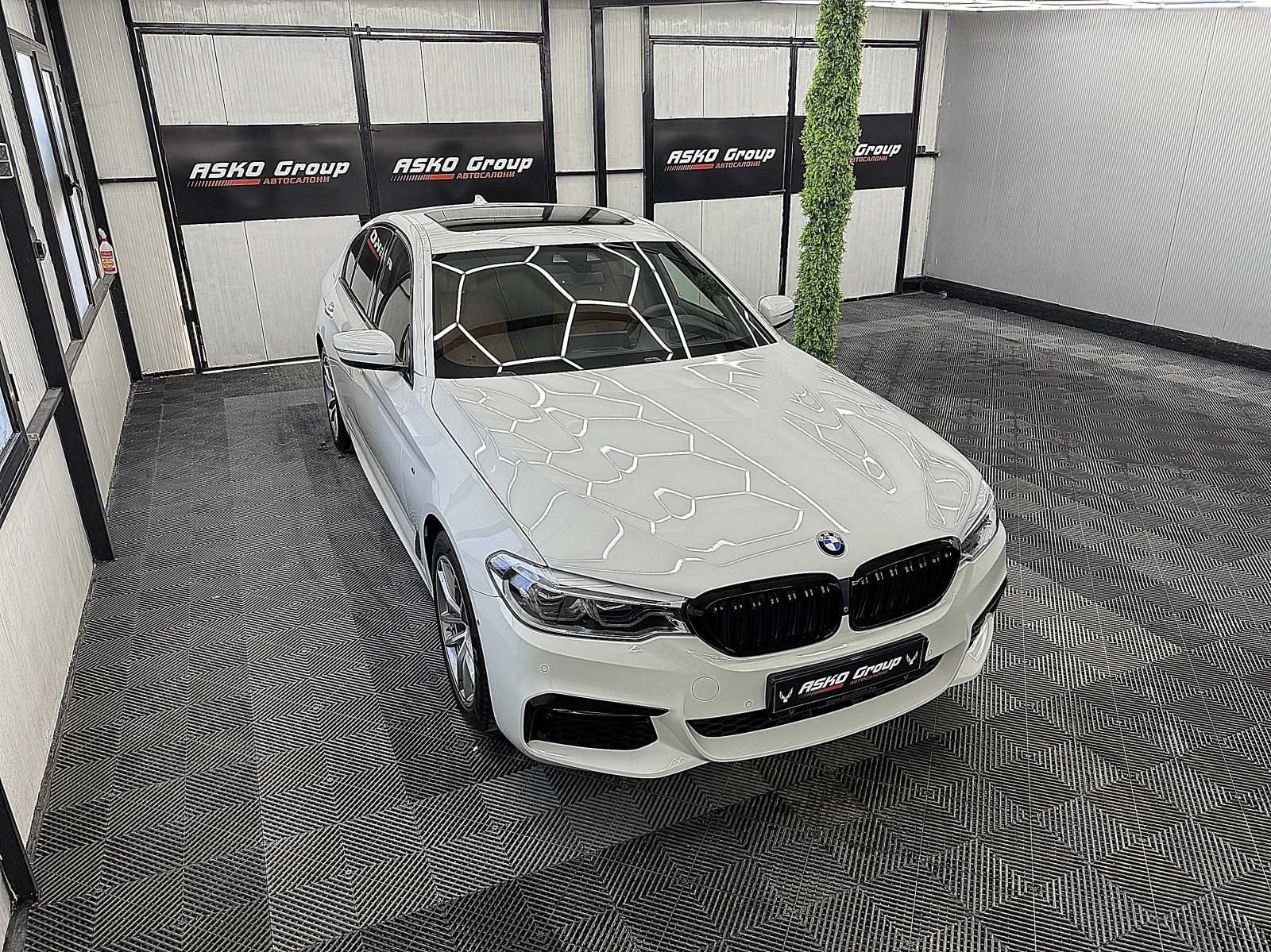 BMW 530 Xdrive/Lazer/M-paket/ГЕРМАНИЯ СОБСТВЕН ЛИЗИНГ, снимка 7 - Автомобили и джипове - 56266667