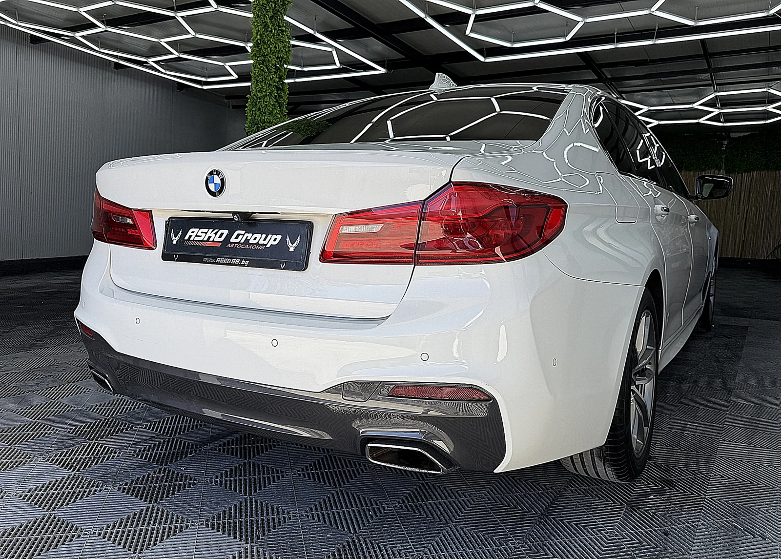 BMW 530 Xdrive/Lazer/M-paket/ГЕРМАНИЯ СОБСТВЕН ЛИЗИНГ, снимка 6 - Автомобили и джипове - 56266667