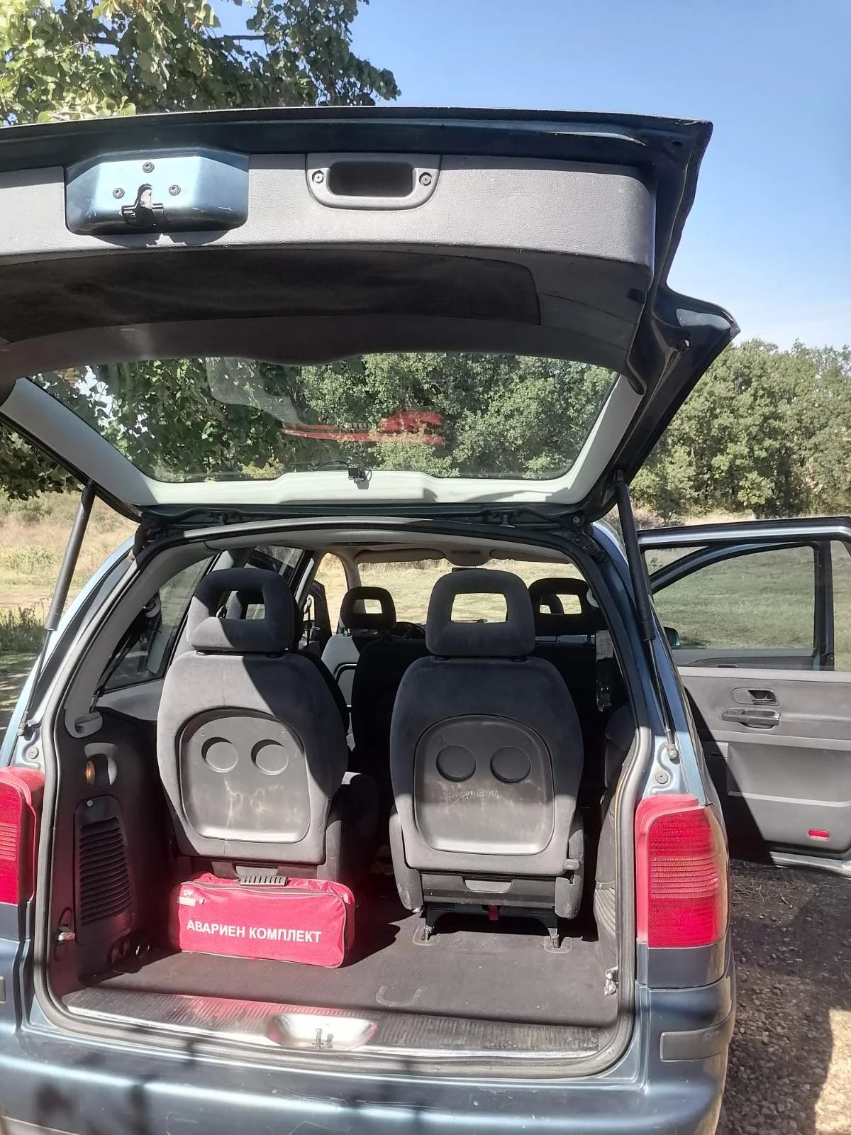 VW Sharan, снимка 8 - Автомобили и джипове - 56404669