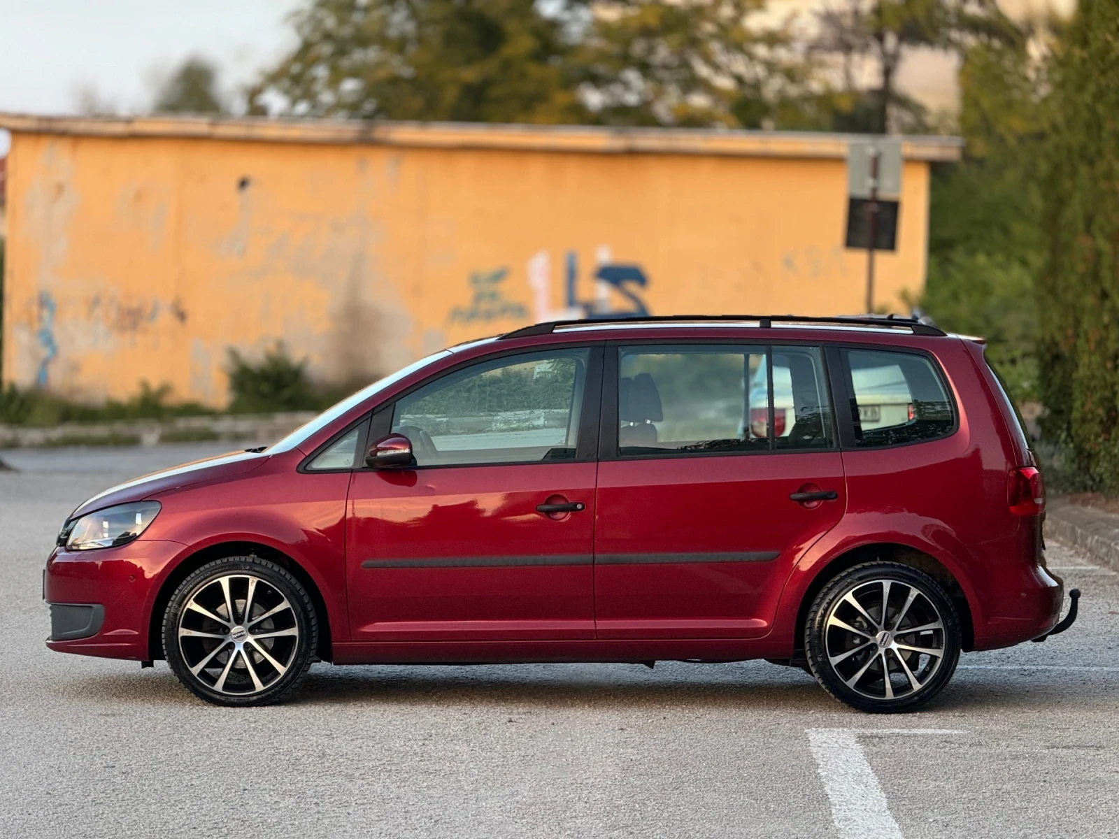 VW Touran, снимка 4 - Автомобили и джипове - 56515879