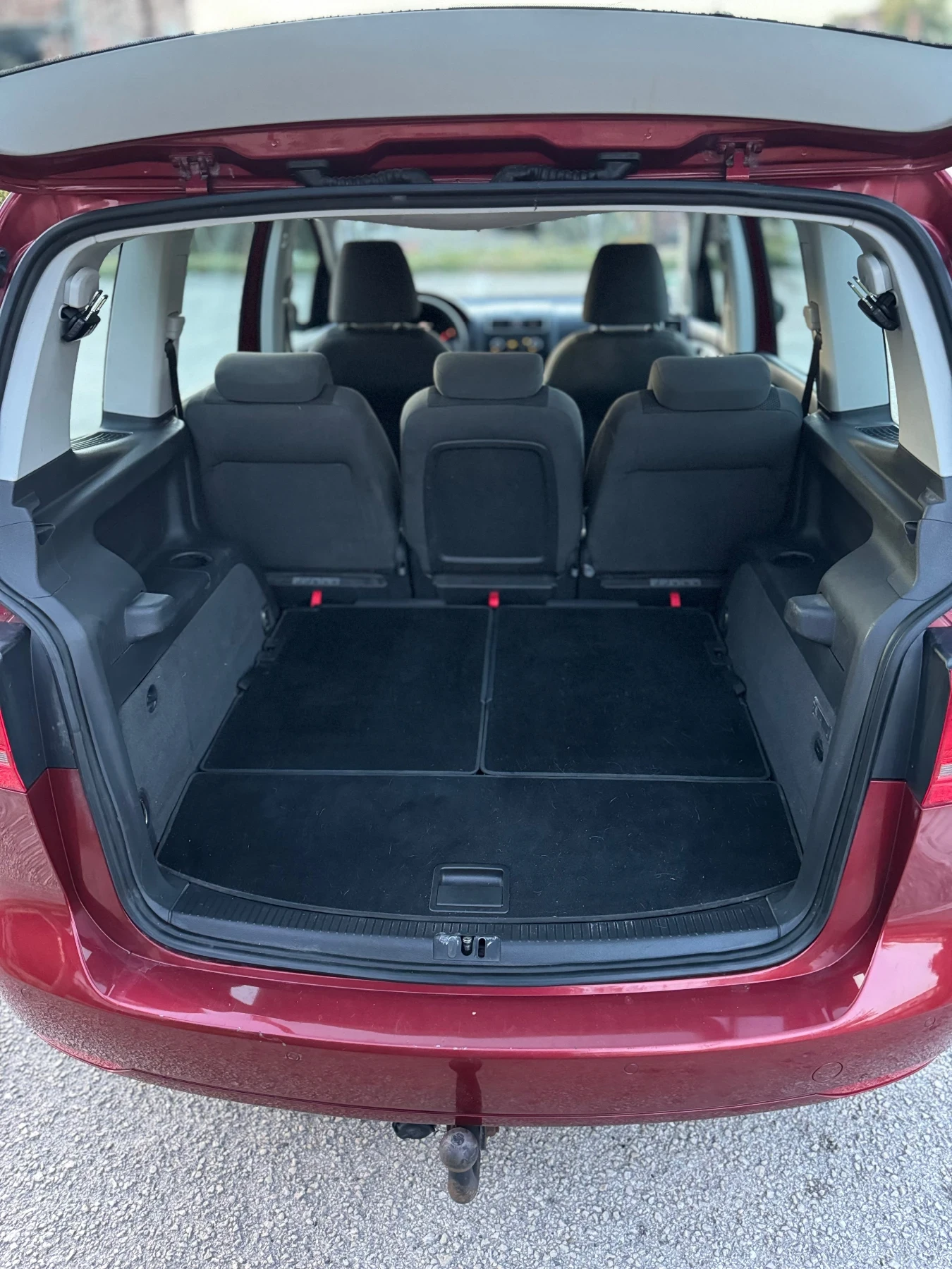 VW Touran, снимка 11 - Автомобили и джипове - 56515879