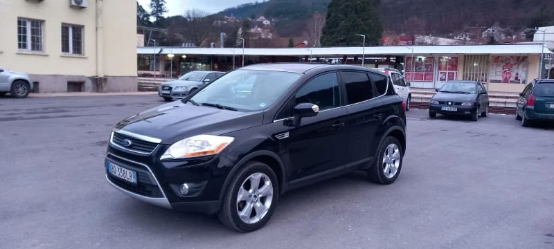 Ford Kuga 2.0 TDCi panorama, снимка 3 - Автомобили и джипове - 48289235