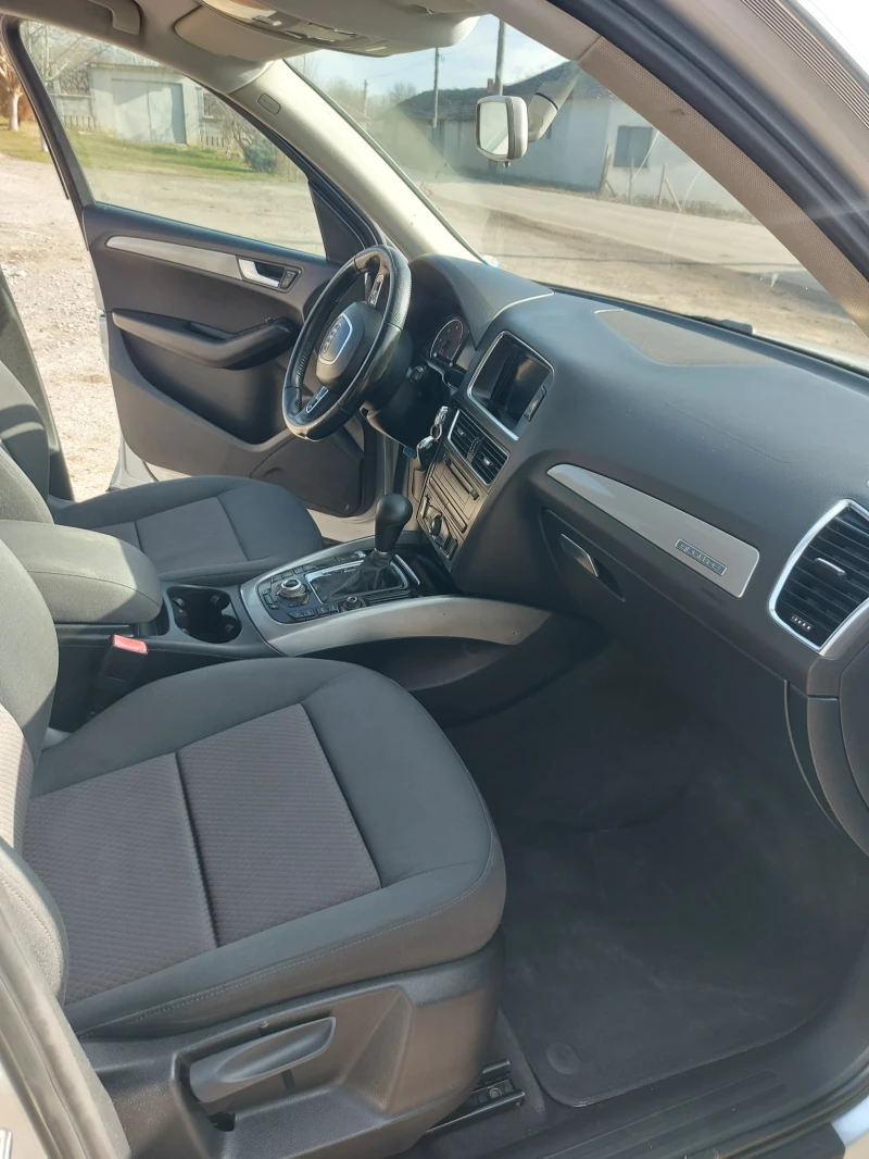 Audi Q5 2.0 tdi, снимка 7 - Автомобили и джипове - 49105851