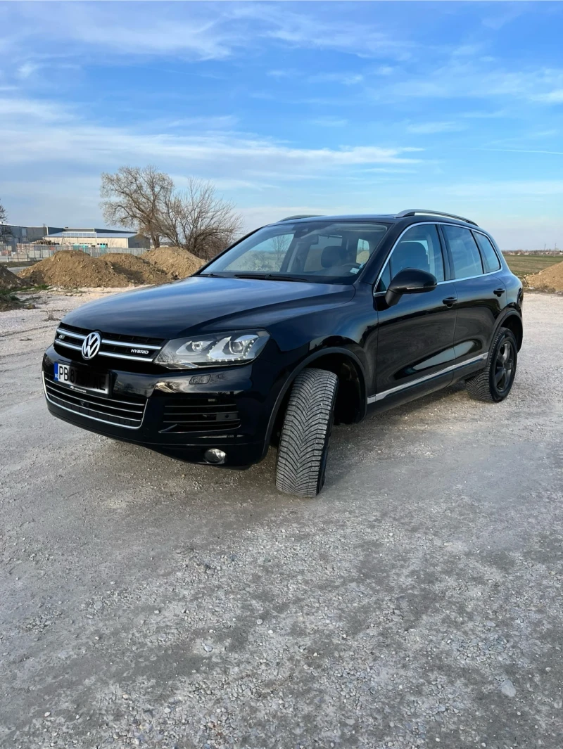 VW Touareg, снимка 2 - Автомобили и джипове - 49455124