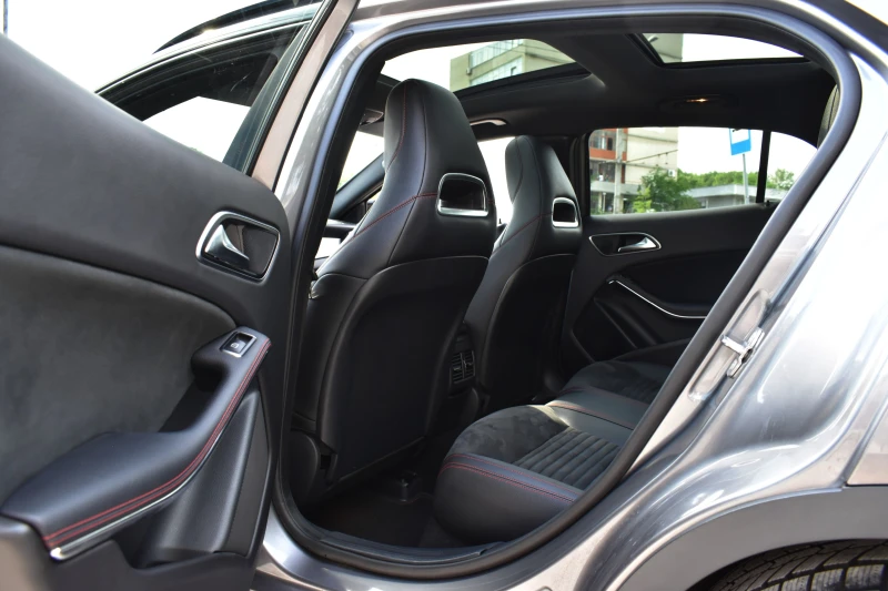 Mercedes-Benz GLA 220 AMG* PANORAMA* H-CARDON* LINE-ASSIST, снимка 11 - Автомобили и джипове - 50561950