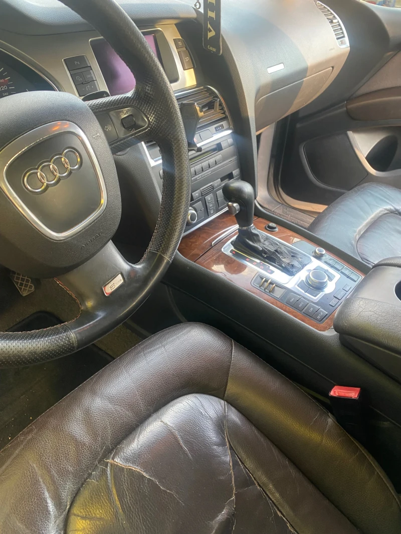 Audi Q7, снимка 4 - Автомобили и джипове - 52516511