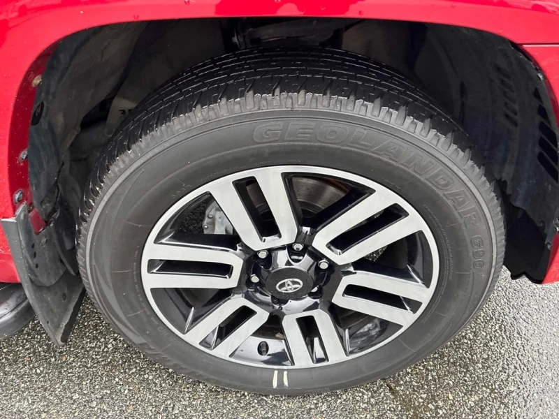 Toyota 4runner 2022 4WD * CARFAX * БЕЗ ПЪРВОНАЧАЛНА ВНОСКА, снимка 6 - Автомобили и джипове - 52770906