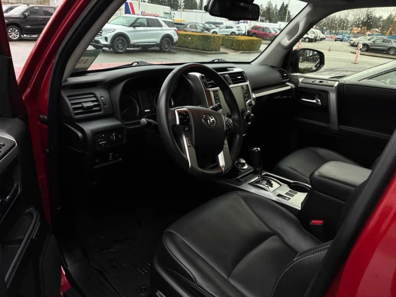 Toyota 4runner 2022 4WD * CARFAX * БЕЗ ПЪРВОНАЧАЛНА ВНОСКА, снимка 7 - Автомобили и джипове - 52770906