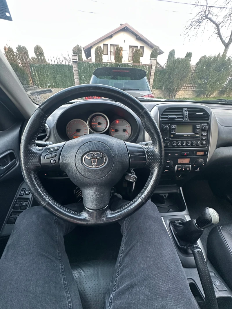 Toyota Rav4 D4D 4x4 Кожа, снимка 13 - Автомобили и джипове - 52897558