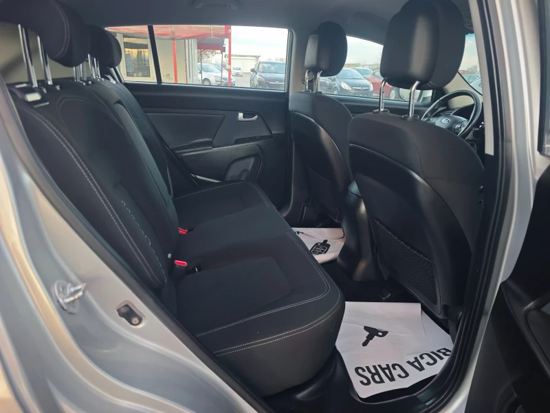 Kia Sportage 2.0CRDI 4X4 136к.с, снимка 12 - Автомобили и джипове - 53404295