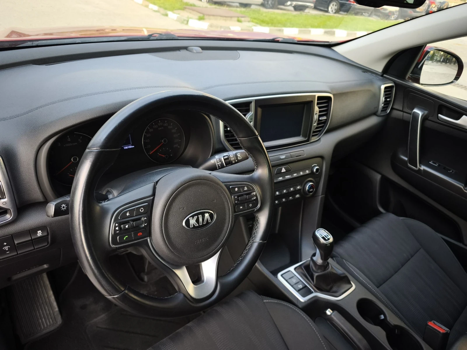 Kia Sportage 1.6GDI FULL SERVICE IN KIA NEW !!! - изображение 7