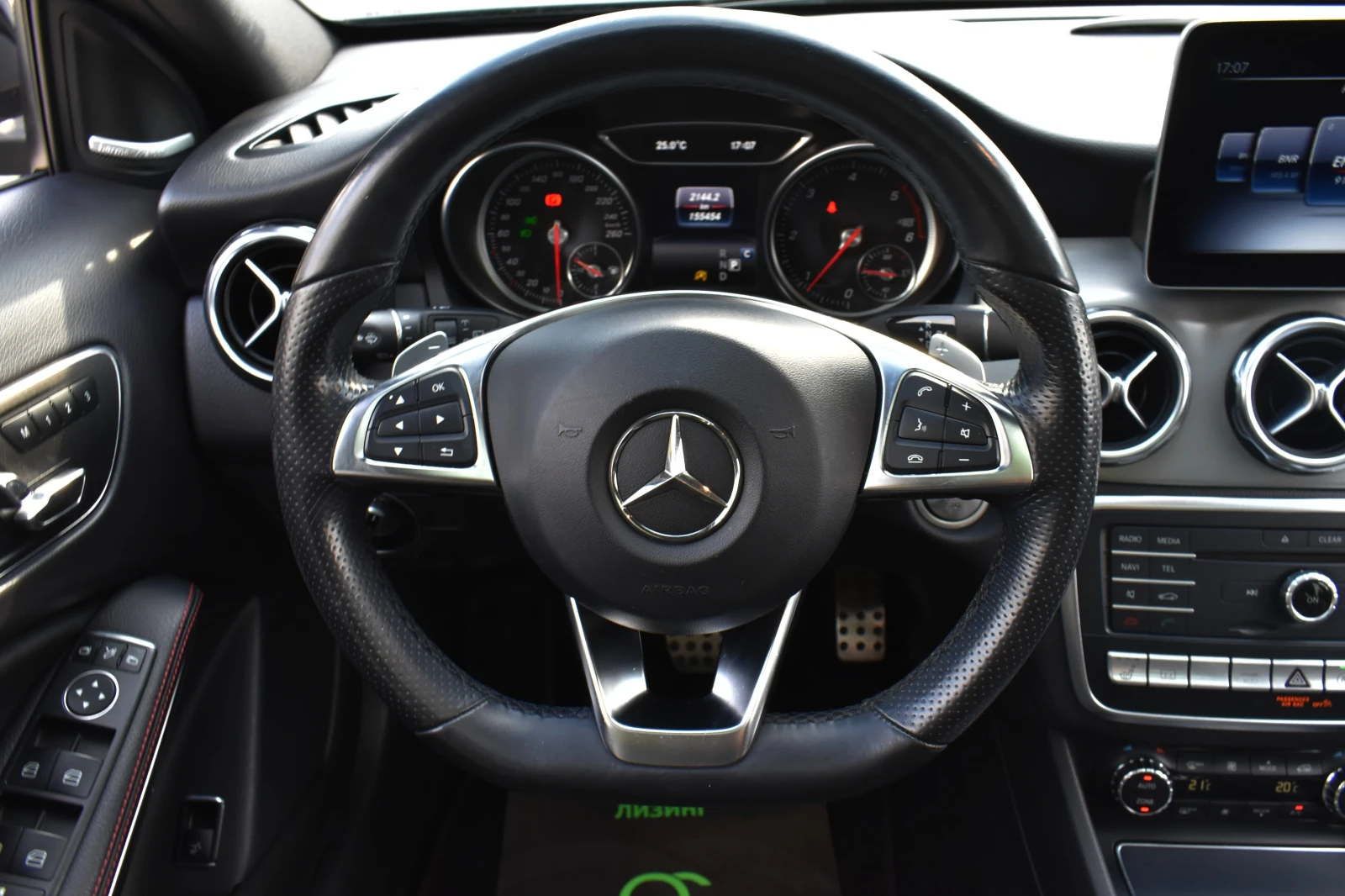 Mercedes-Benz GLA 220 AMG* PANORAMA* H-CARDON* LINE-ASSIST | Mobile.bg   13