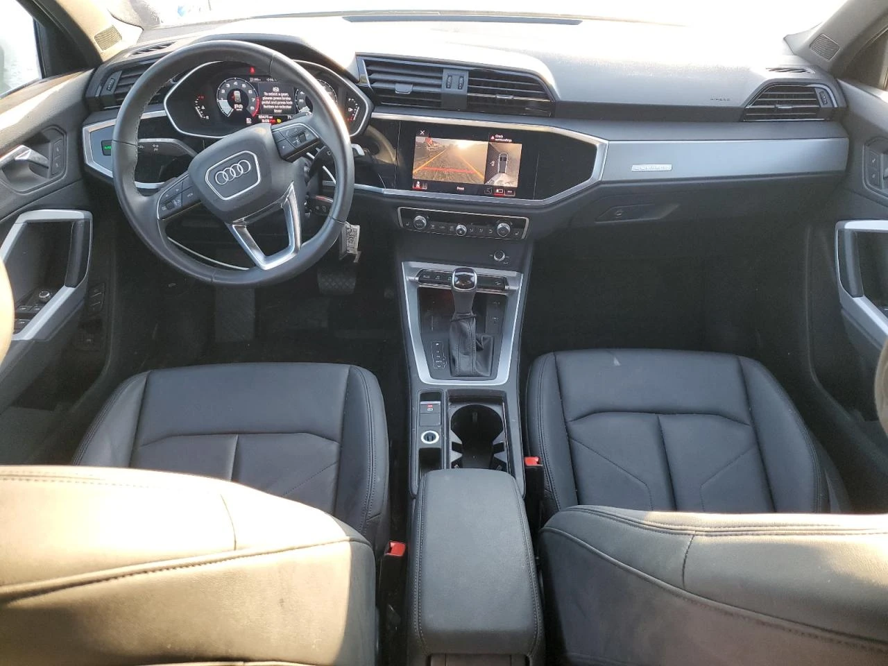 Audi Q3  PREMIUM PLUS S LINE 45/АВТОФИНАНСИРАНЕ - изображение 8