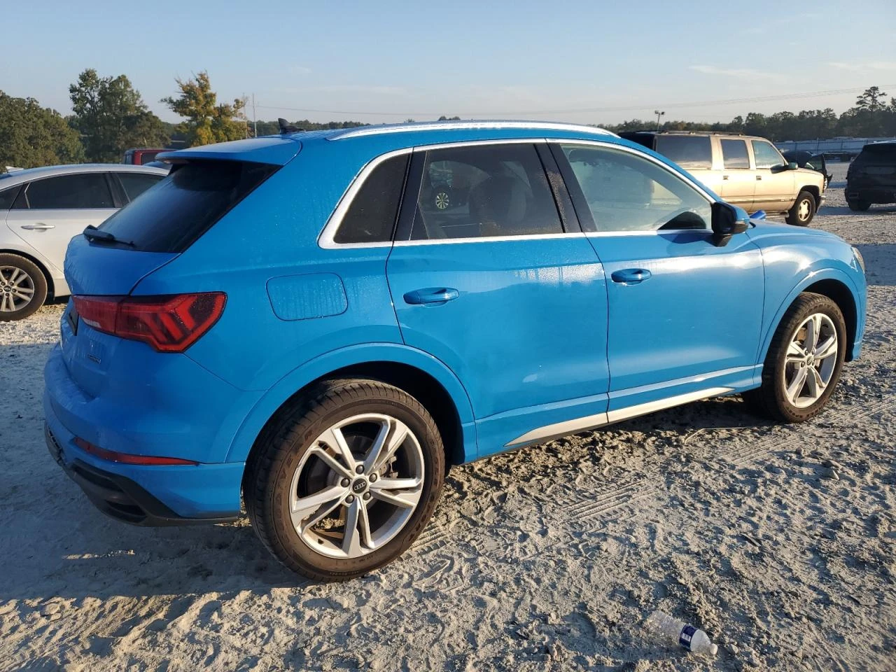 Audi Q3  PREMIUM PLUS S LINE 45/АВТОФИНАНСИРАНЕ - изображение 3